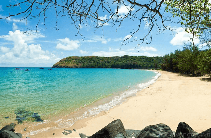 Con Dao 3N2D Tour: Sacred Land by the Vast Sea, History Imprinted in Time