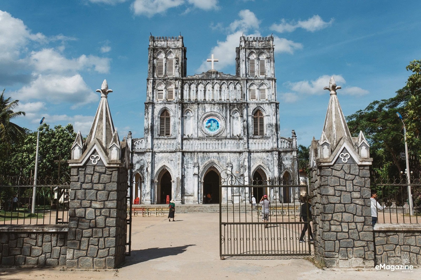 Destination tour image