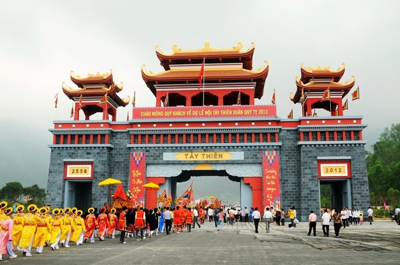 Destination tour image