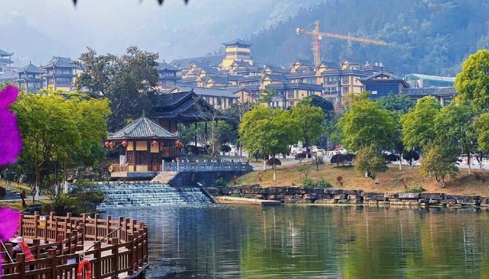 Destination tour image