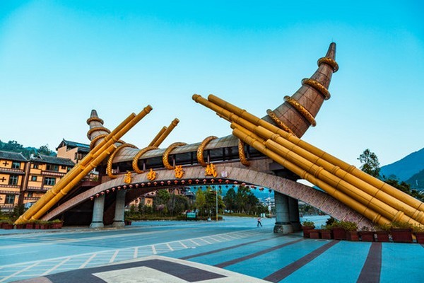 Destination tour image